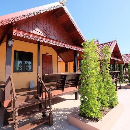 Prakaithong Hotel Amphoe Sawang Daen Din Zewnętrze zdjęcie