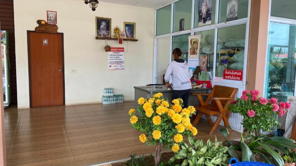 Prakaithong Hotel Amphoe Sawang Daen Din Zewnętrze zdjęcie