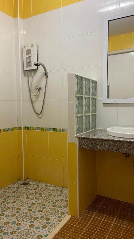 Prakaithong Hotel Amphoe Sawang Daen Din Zewnętrze zdjęcie