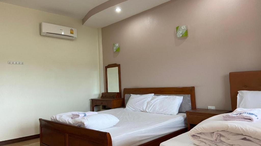Prakaithong Hotel Amphoe Sawang Daen Din Zewnętrze zdjęcie